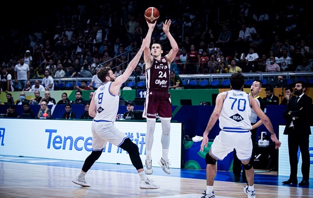 Латвія та Литва розіграють п яте місце на ЧС-2023 з баскетболу