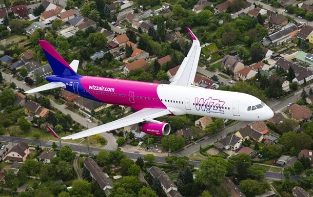 Wizz Air розібрав на запчастини два літаки, які застрягли в Жулянах - ЗМІ
