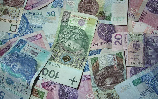 В Польщі працівник банку вкрав гроші і програв їх на ставках